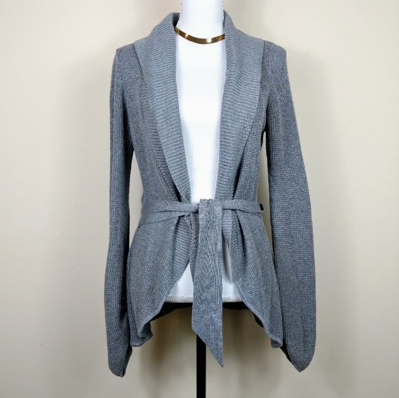 lululemon athletica Sweaters - 🎉HP🎉Lululemon Bamboo Sport Cardi in Grey